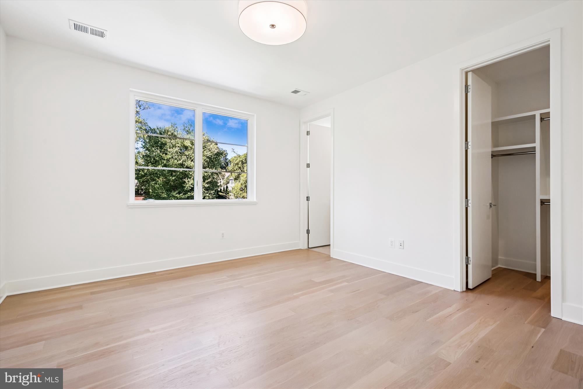 CABIN JOHN PARK - Residential