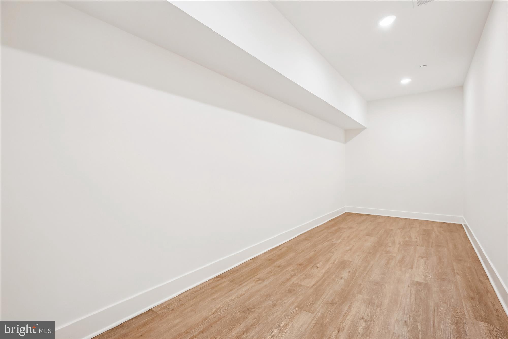 CABIN JOHN PARK - Residential