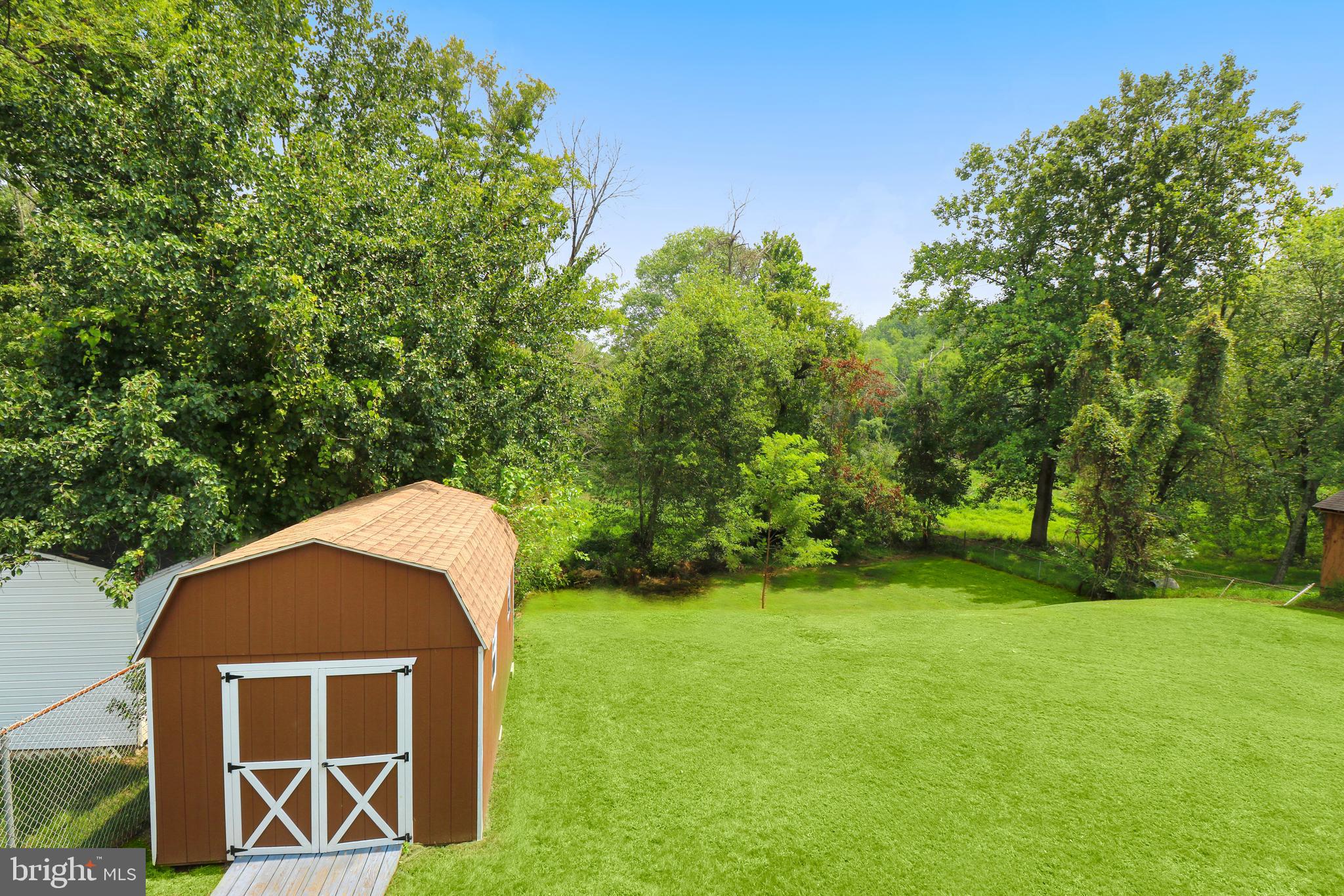 BRIGHTLEAF KNOLL - Residential