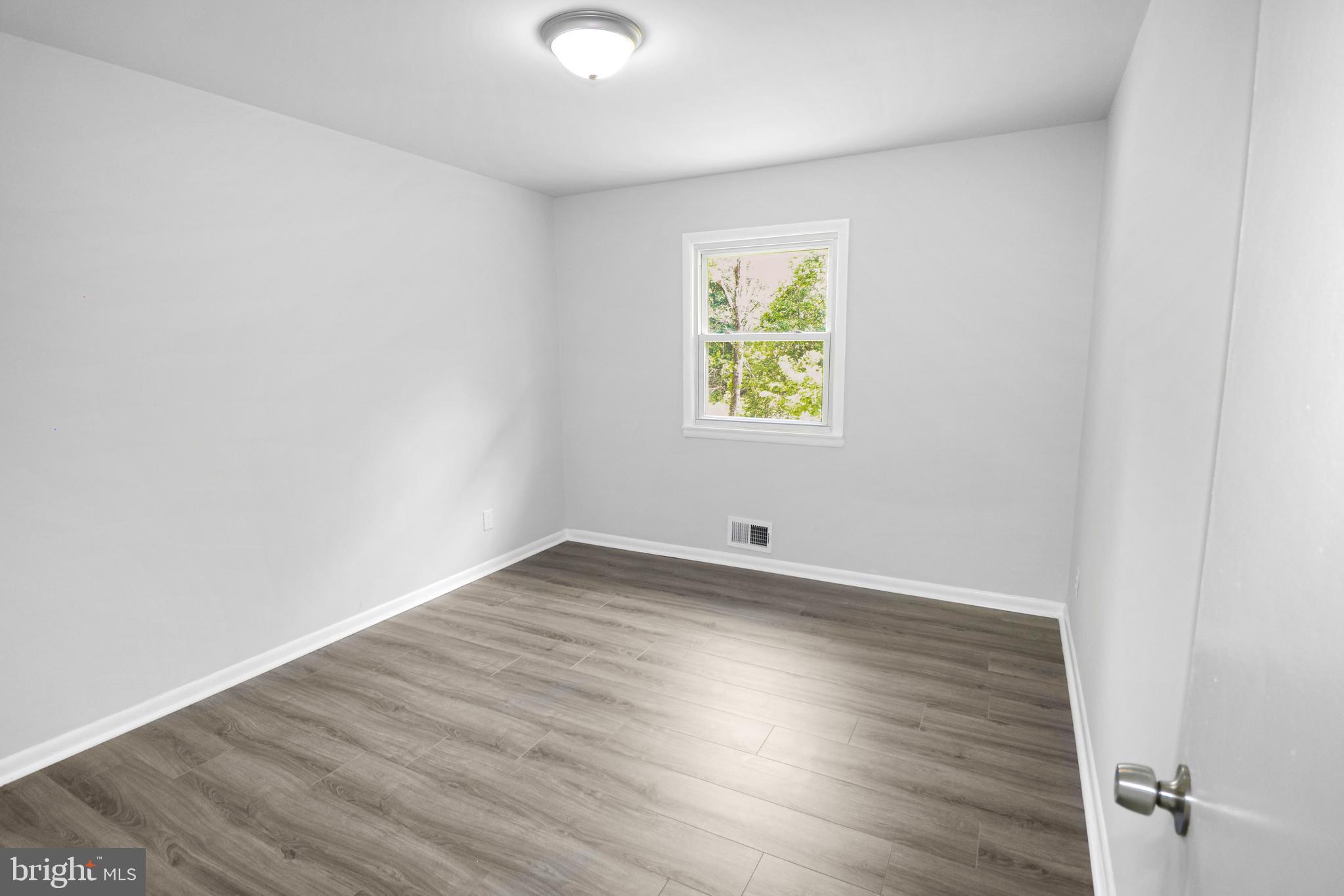 BRIGHTLEAF KNOLL - Residential