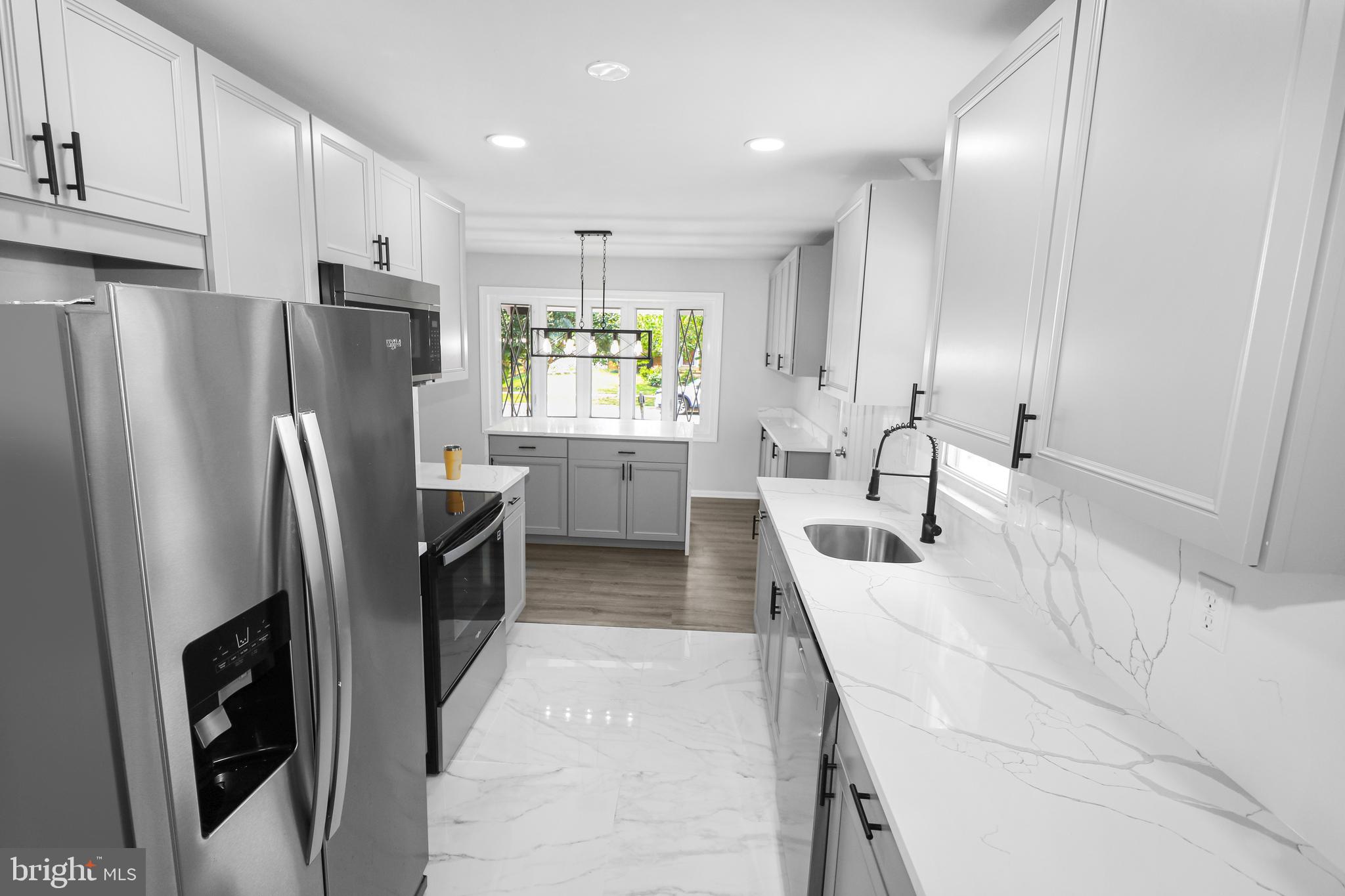 BRIGHTLEAF KNOLL - Residential