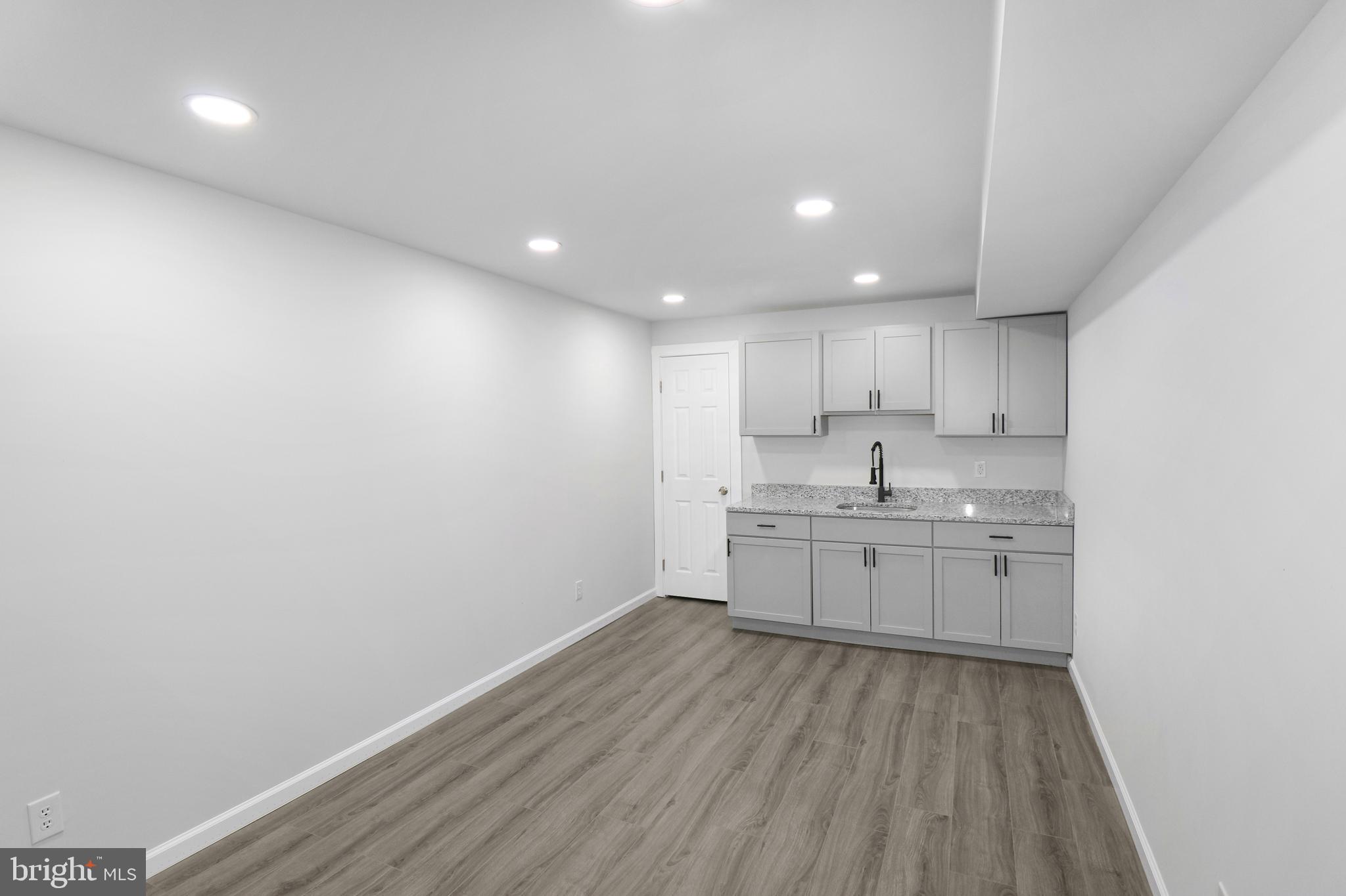 BRIGHTLEAF KNOLL - Residential