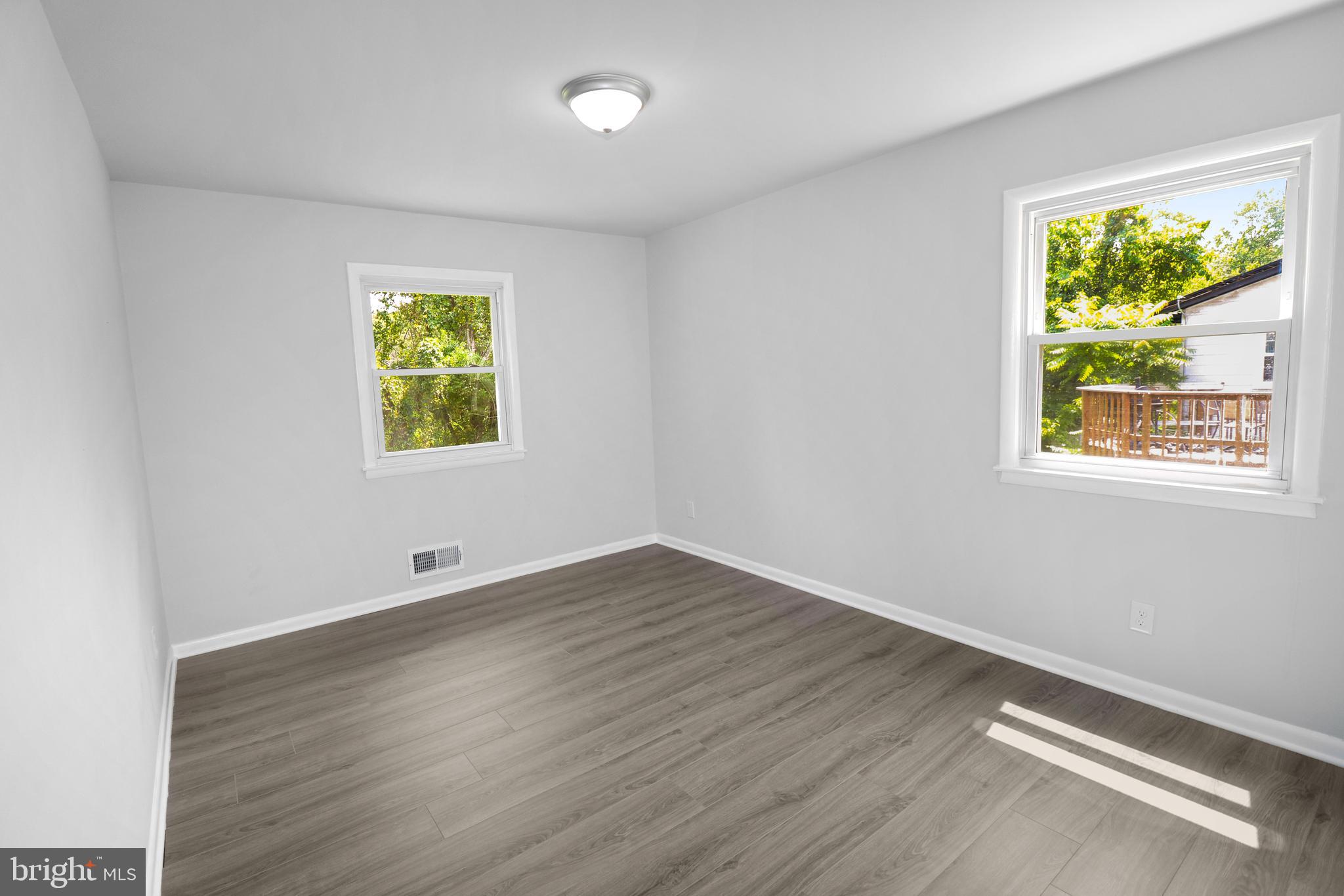 BRIGHTLEAF KNOLL - Residential