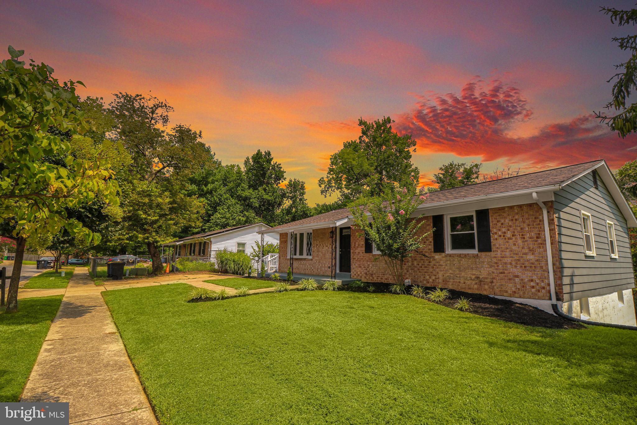 BRIGHTLEAF KNOLL - Residential