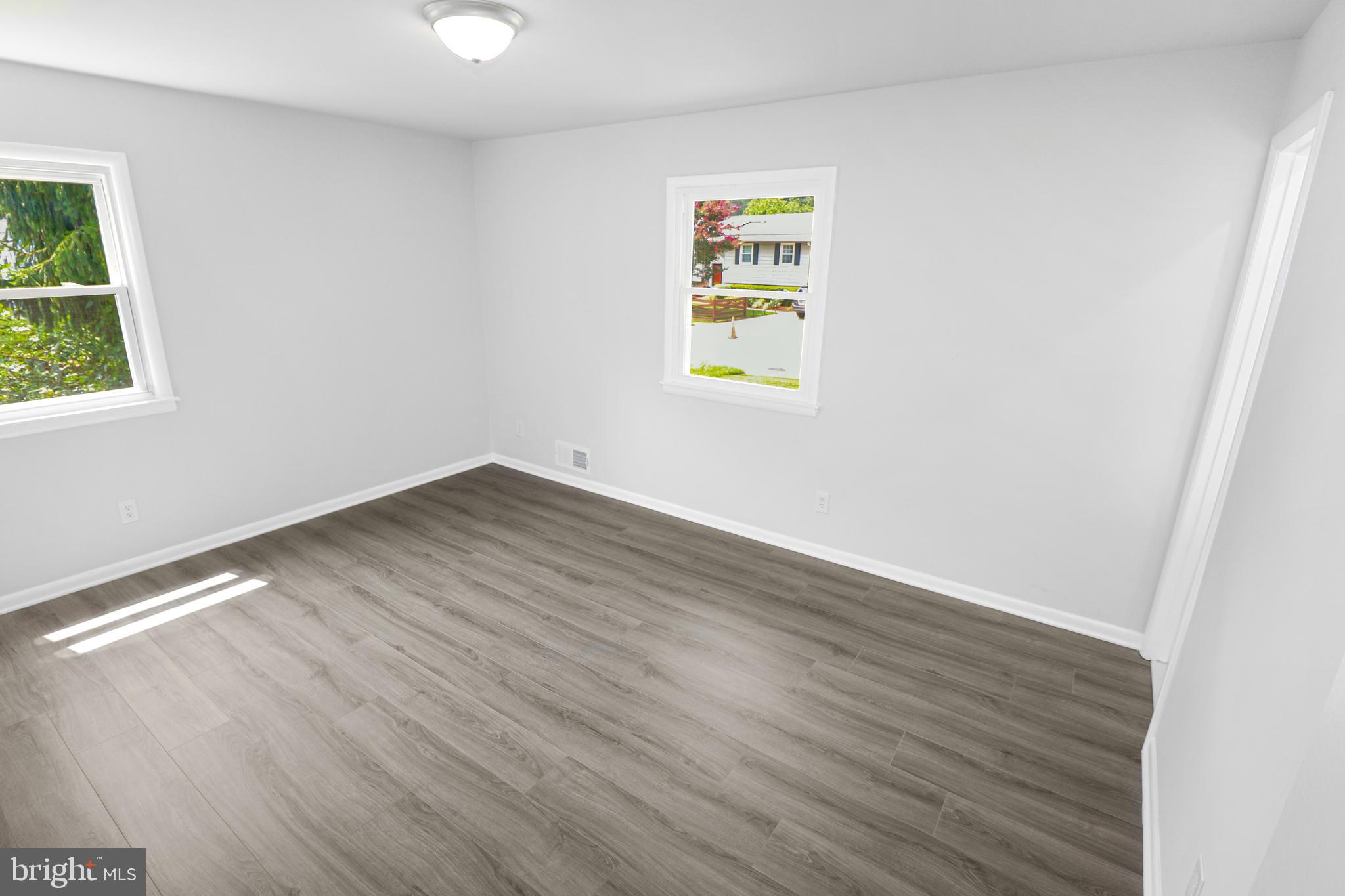 BRIGHTLEAF KNOLL - Residential