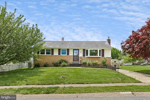 MLS: DENC2081698