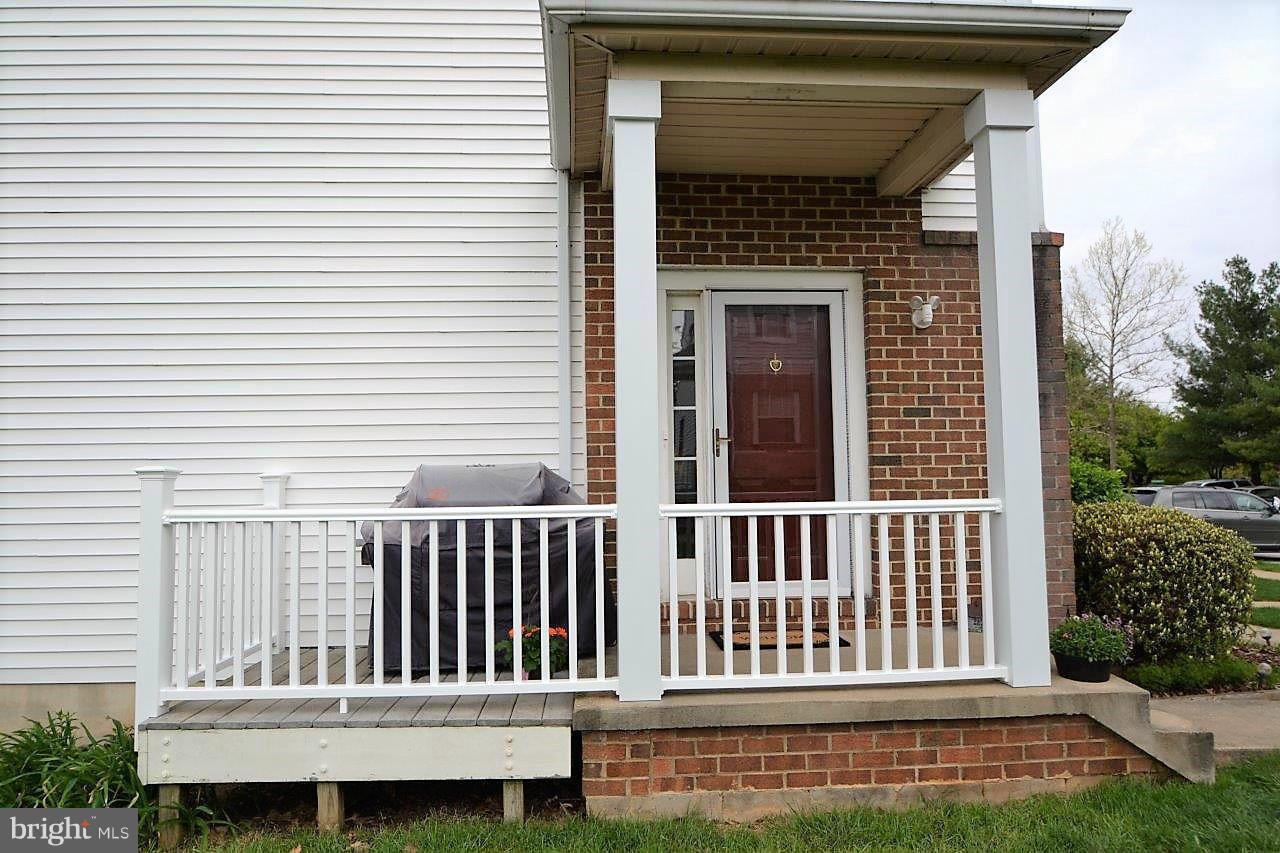 SUBURBIA - Residential