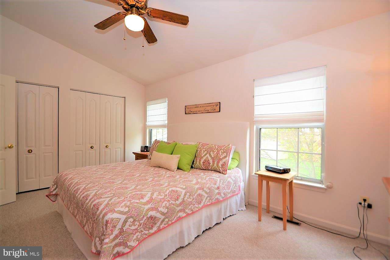 SUBURBIA - Residential