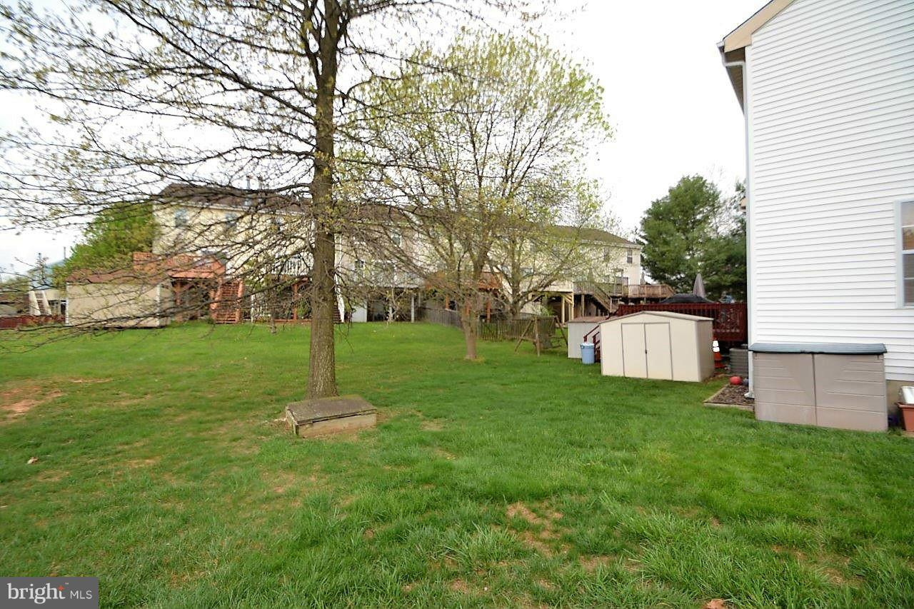 SUBURBIA - Residential