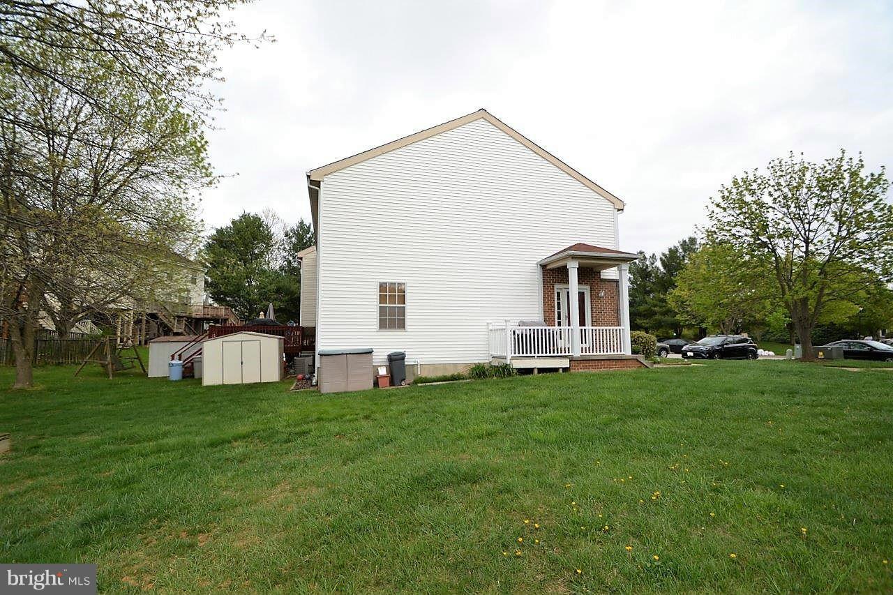 SUBURBIA - Residential