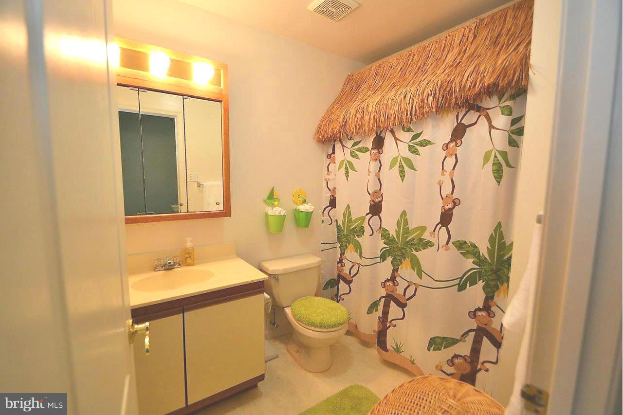 SUBURBIA - Residential