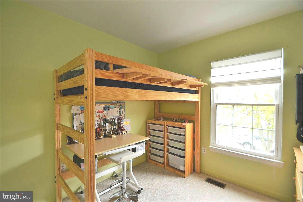 SUBURBIA - Residential