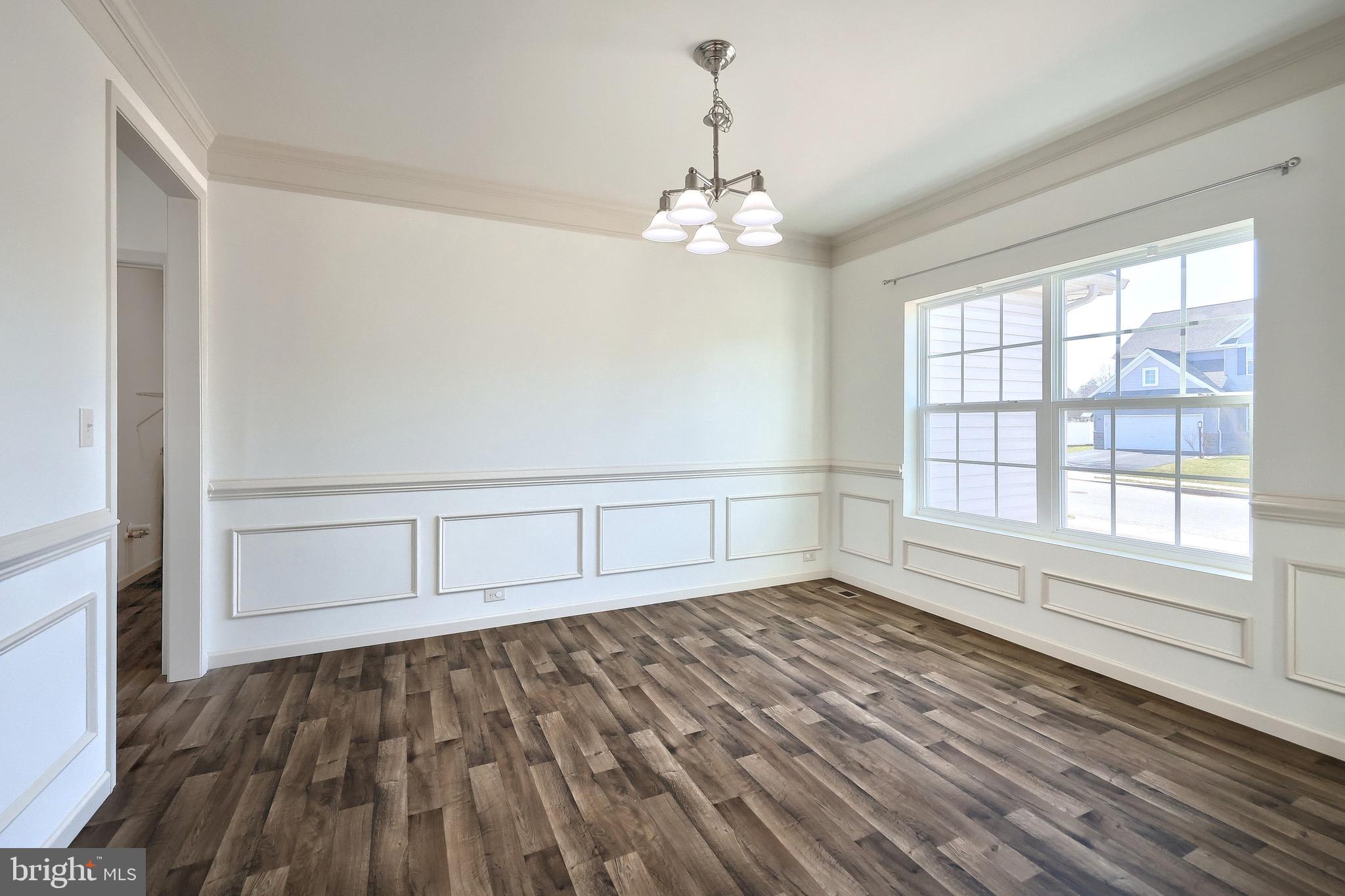 ROLLING MEADOWS - Residential