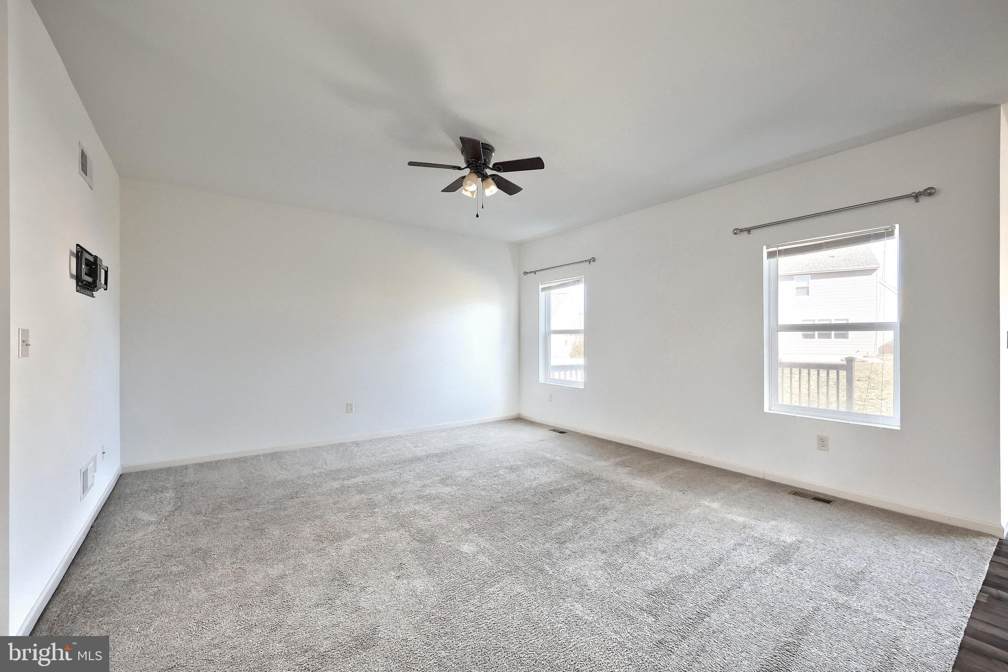 ROLLING MEADOWS - Residential