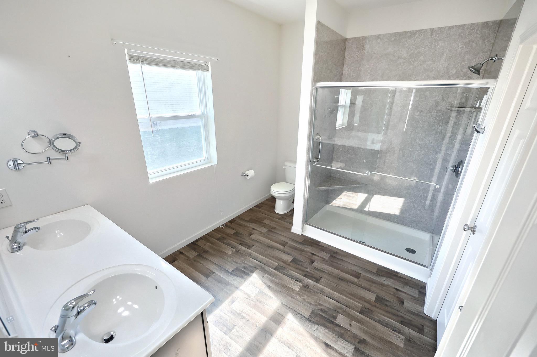 ROLLING MEADOWS - Residential