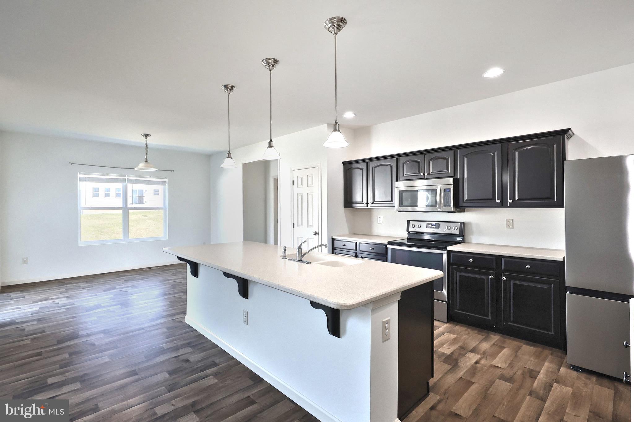 ROLLING MEADOWS - Residential