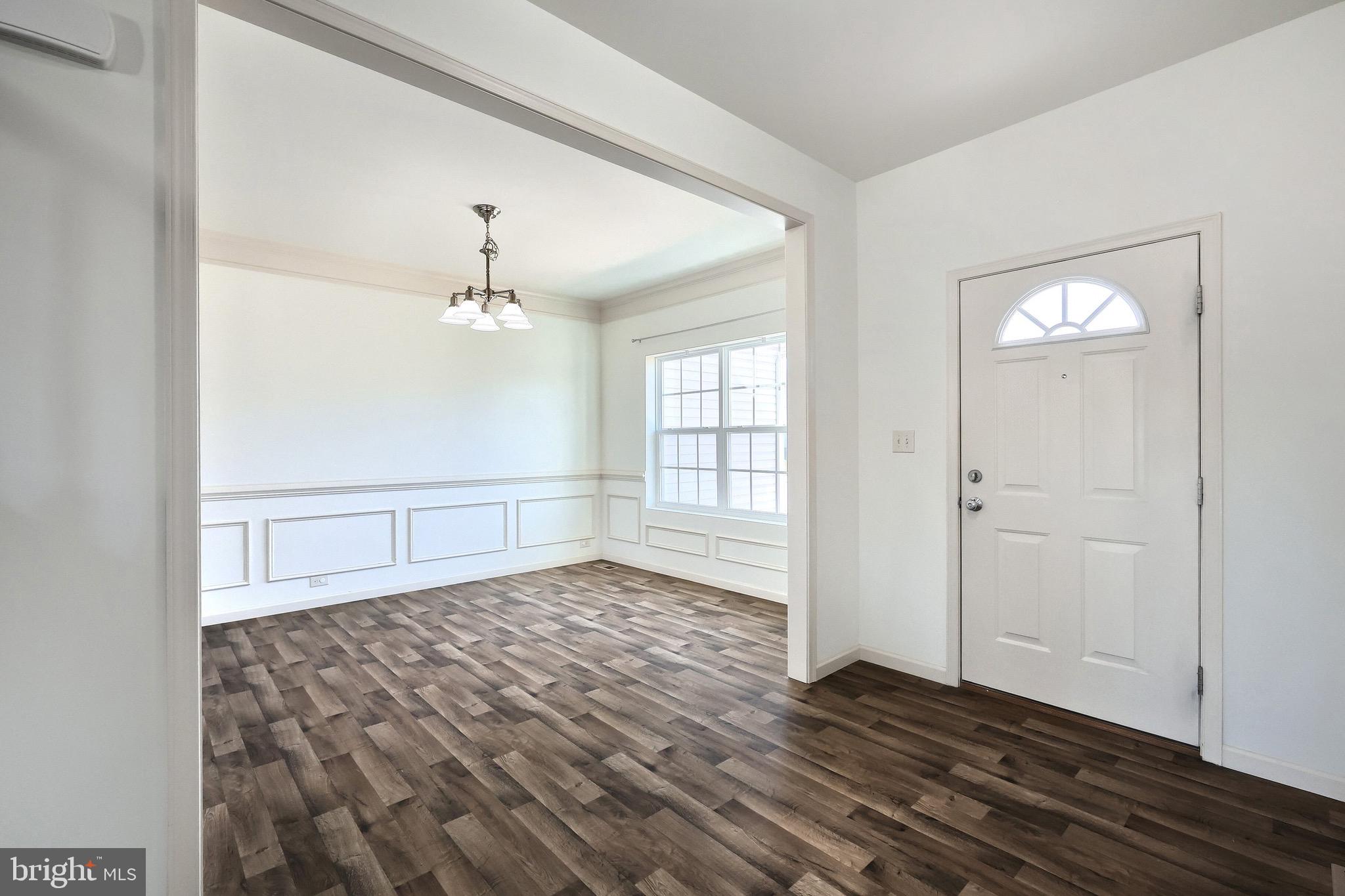 ROLLING MEADOWS - Residential