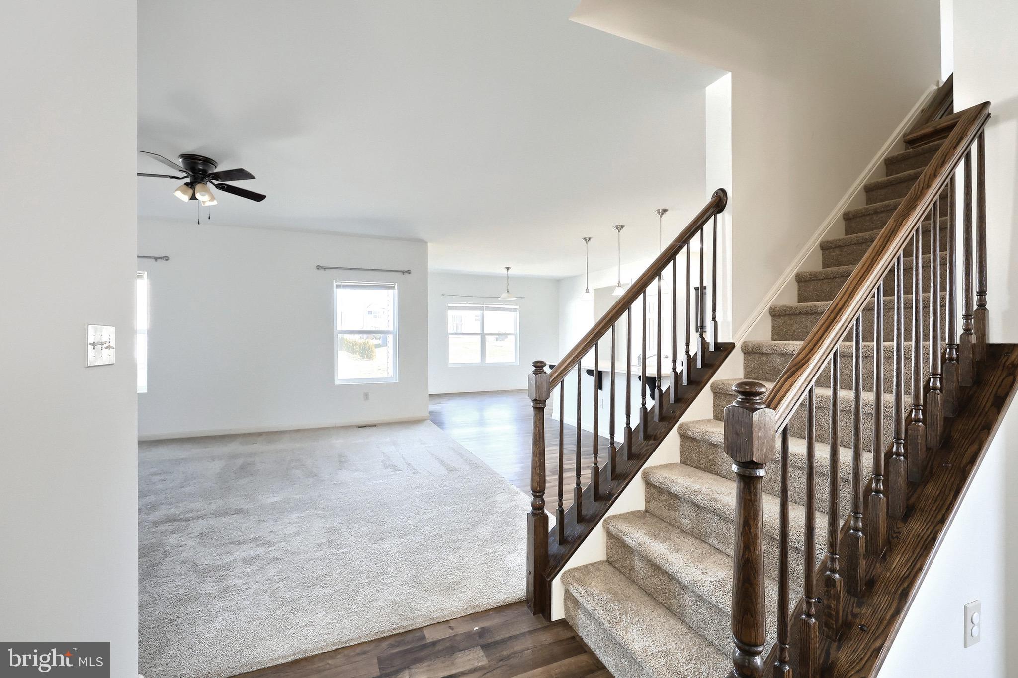 ROLLING MEADOWS - Residential