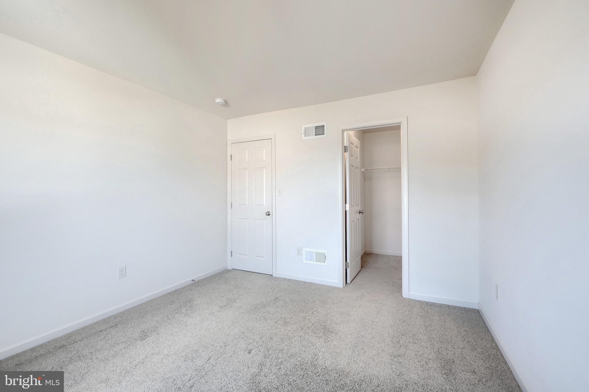 ROLLING MEADOWS - Residential