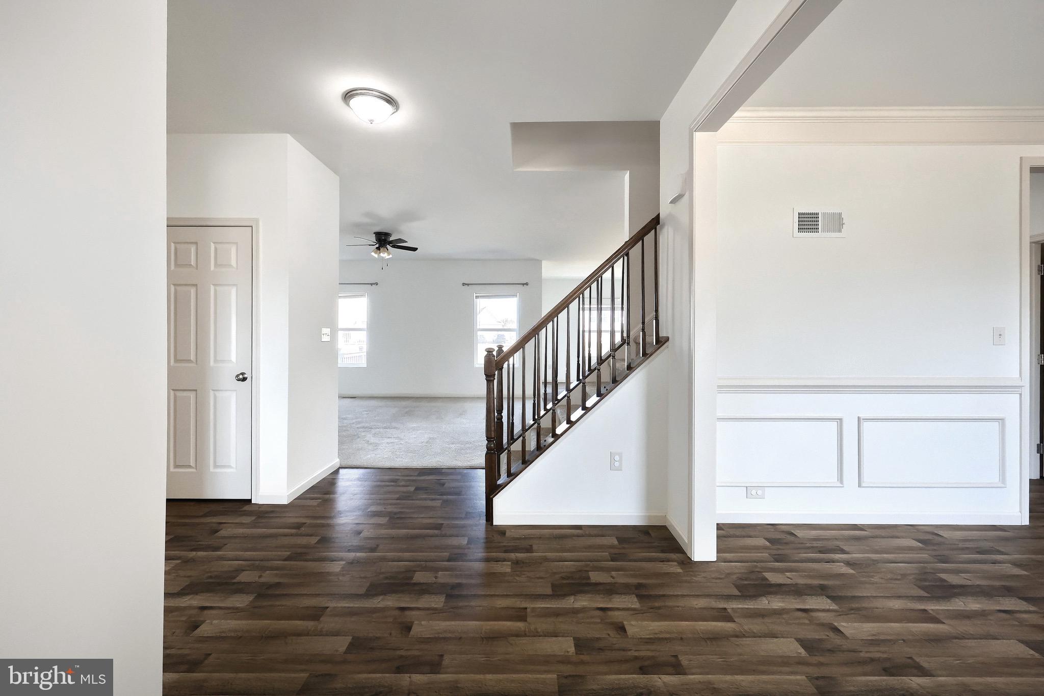 ROLLING MEADOWS - Residential