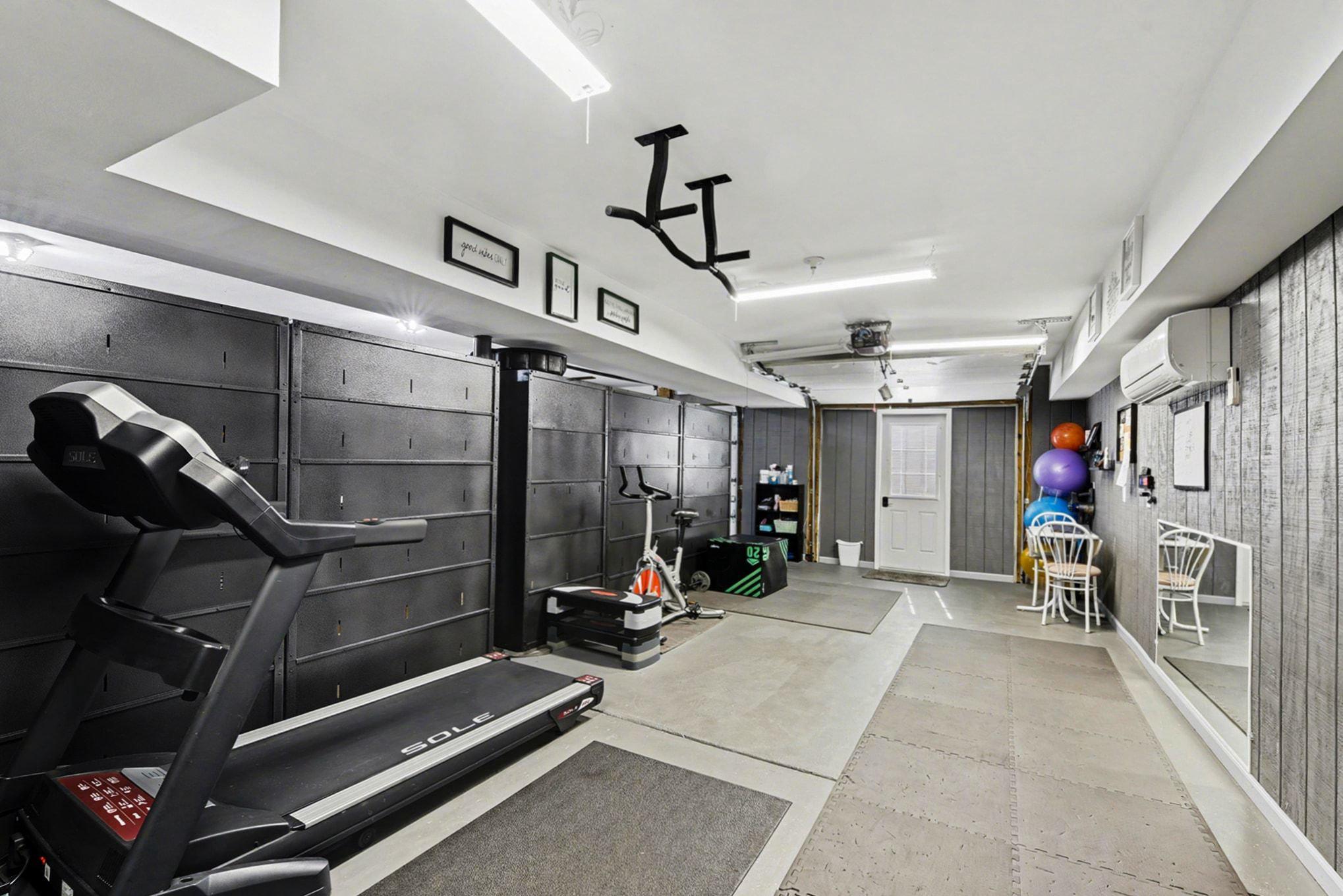 WESTMINSTER ELECTION DISTRICT - Residential