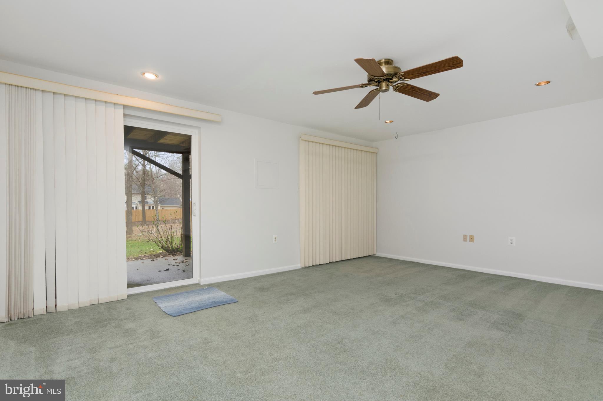 ULMSTEAD GARDENS - Residential