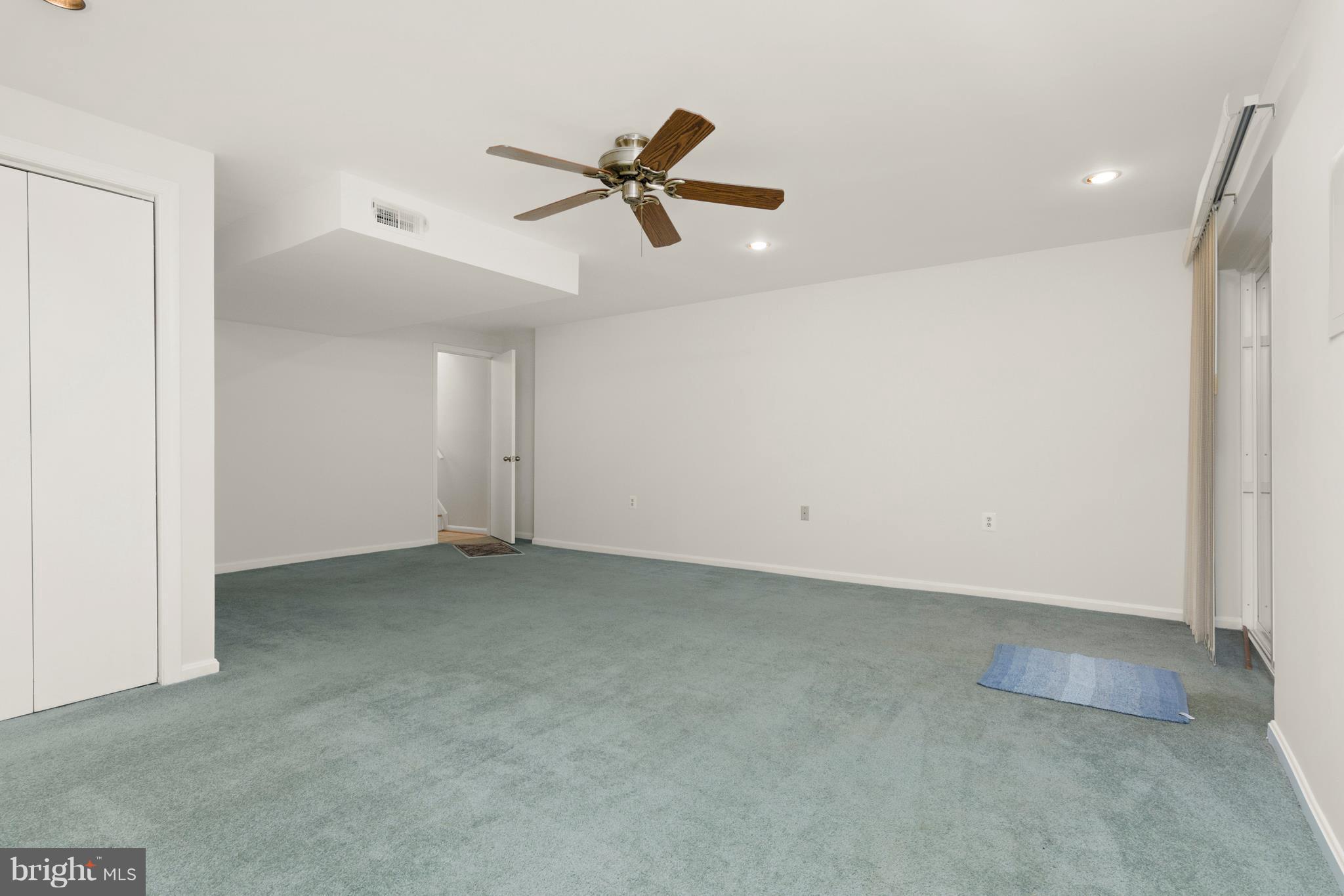 ULMSTEAD GARDENS - Residential