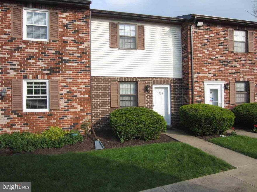 Looking for a perfect location, affordability and very little maintenance? Then this is the one! Outside maintenance is taken care of by the association and all the conveniences of the West End are minutes away. This 2 bedroom townhouse is move in ready and feat. a 1st floor half bath and living room with back patio. Washer, dryer, refrigerator, dishwasher & oven/range included! Relax while the grass cutting, snow removal are done for you!