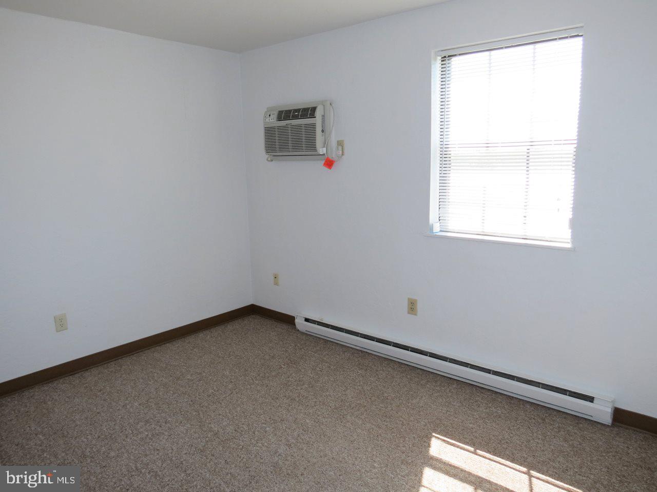 WESTGATE MANOR - Residential