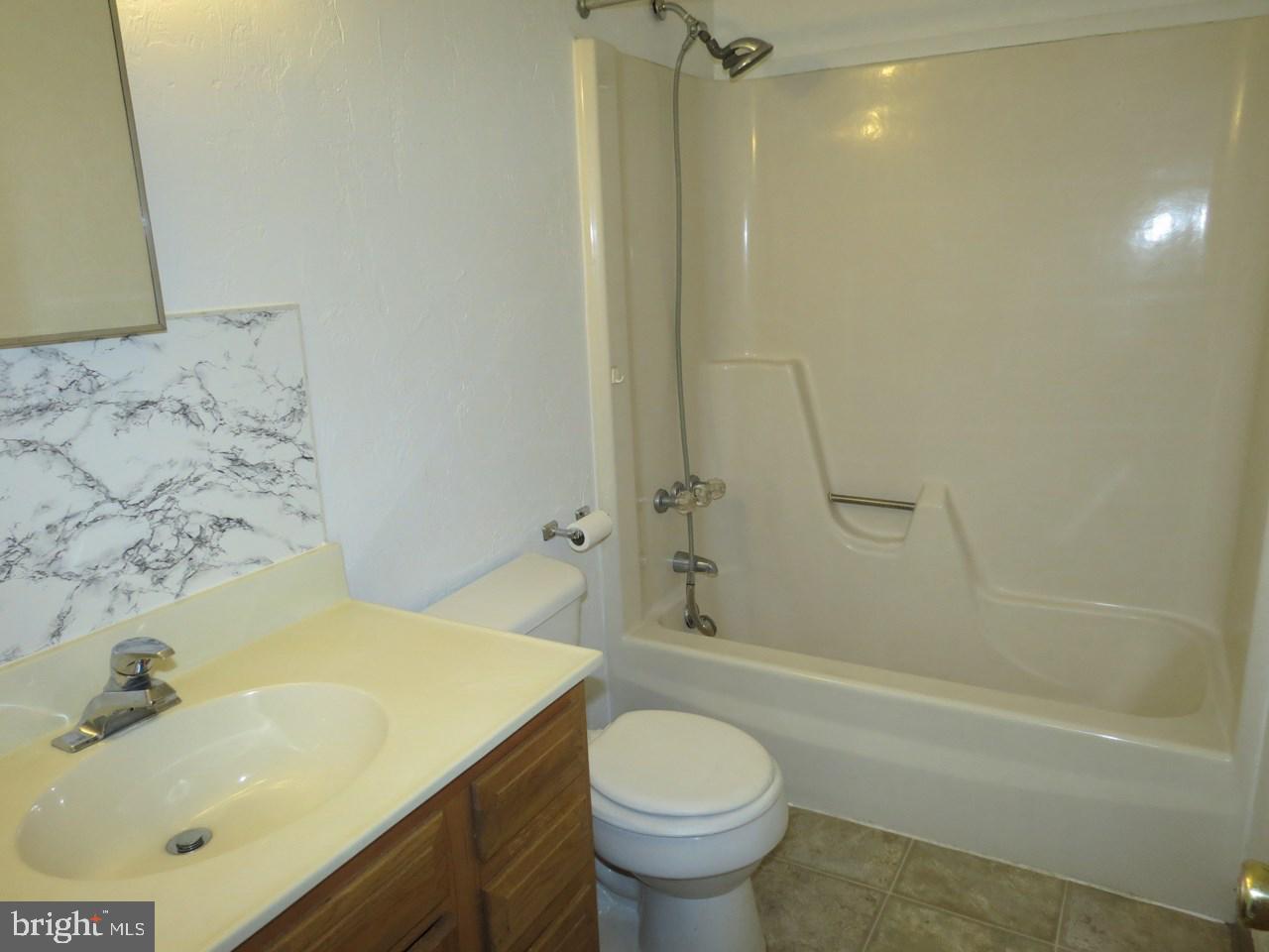 WESTGATE MANOR - Residential