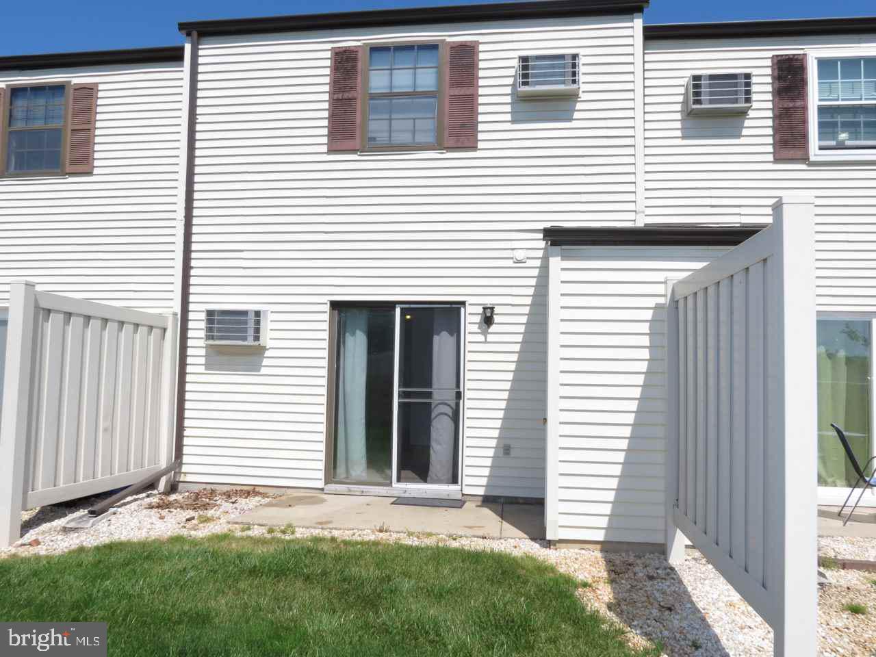 WESTGATE MANOR - Residential