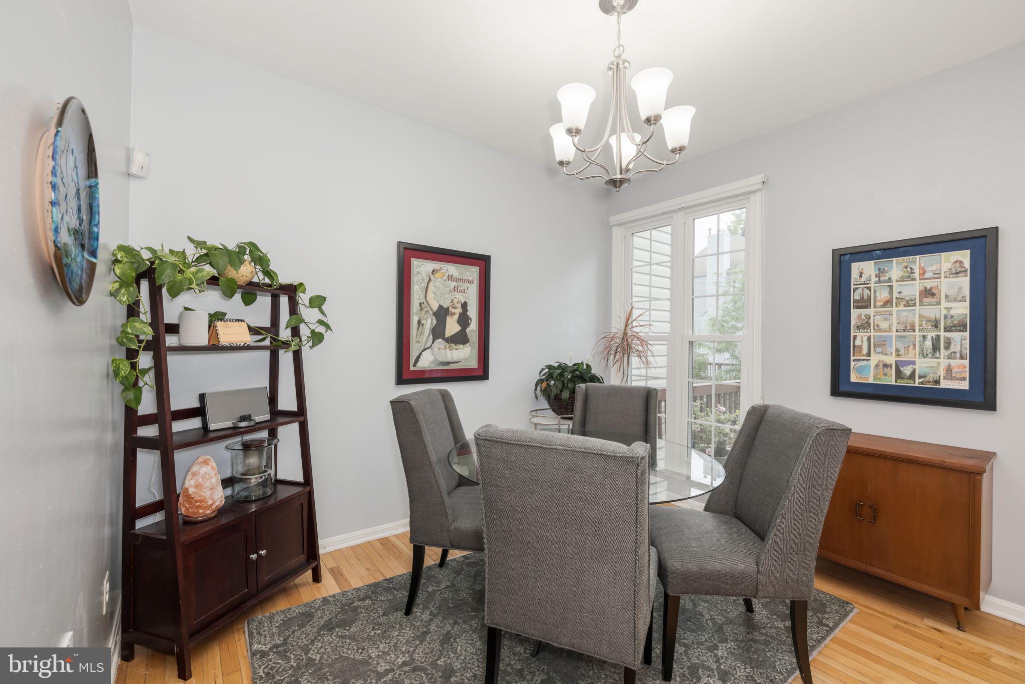 ISLAND CREEK - Residential