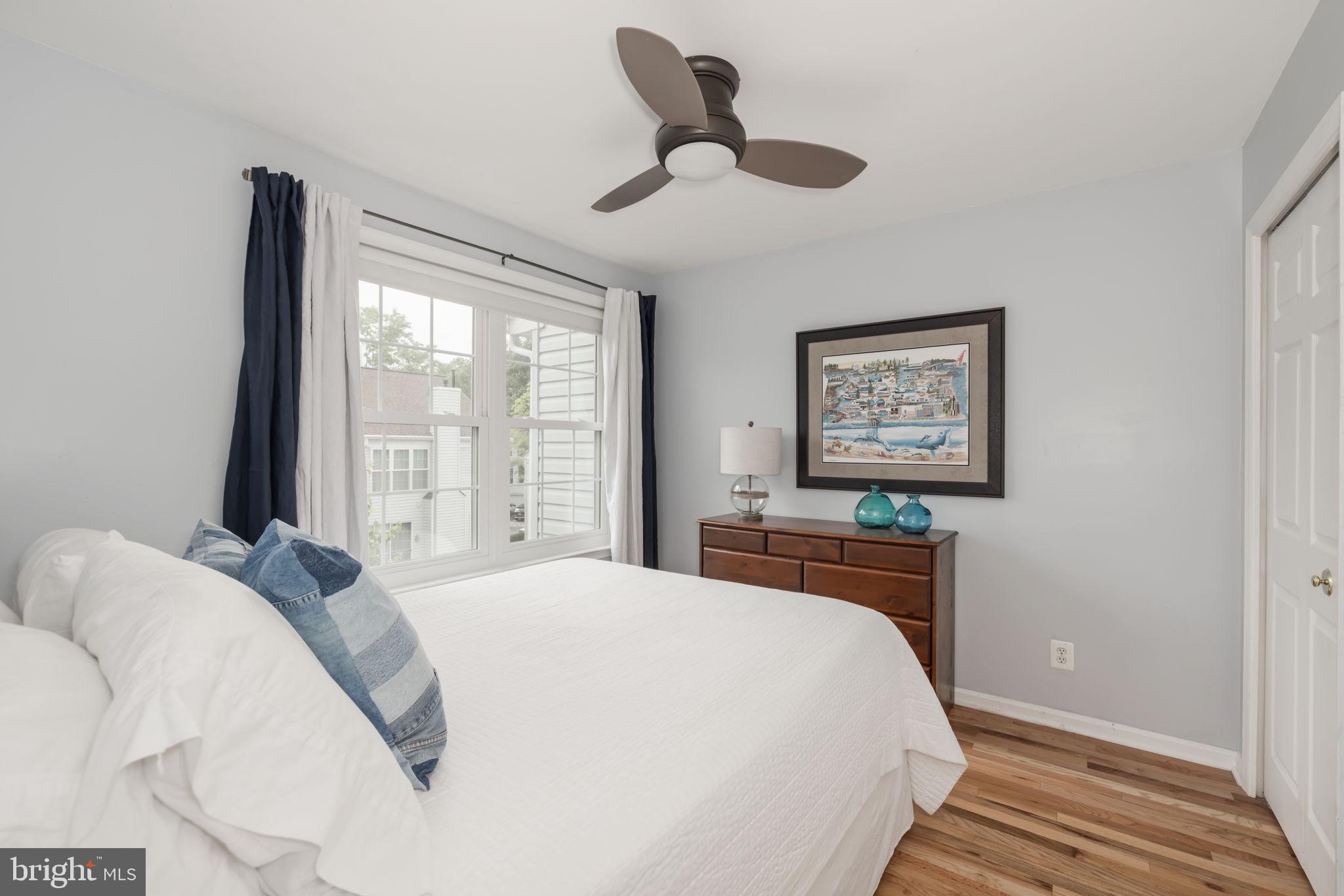 ISLAND CREEK - Residential