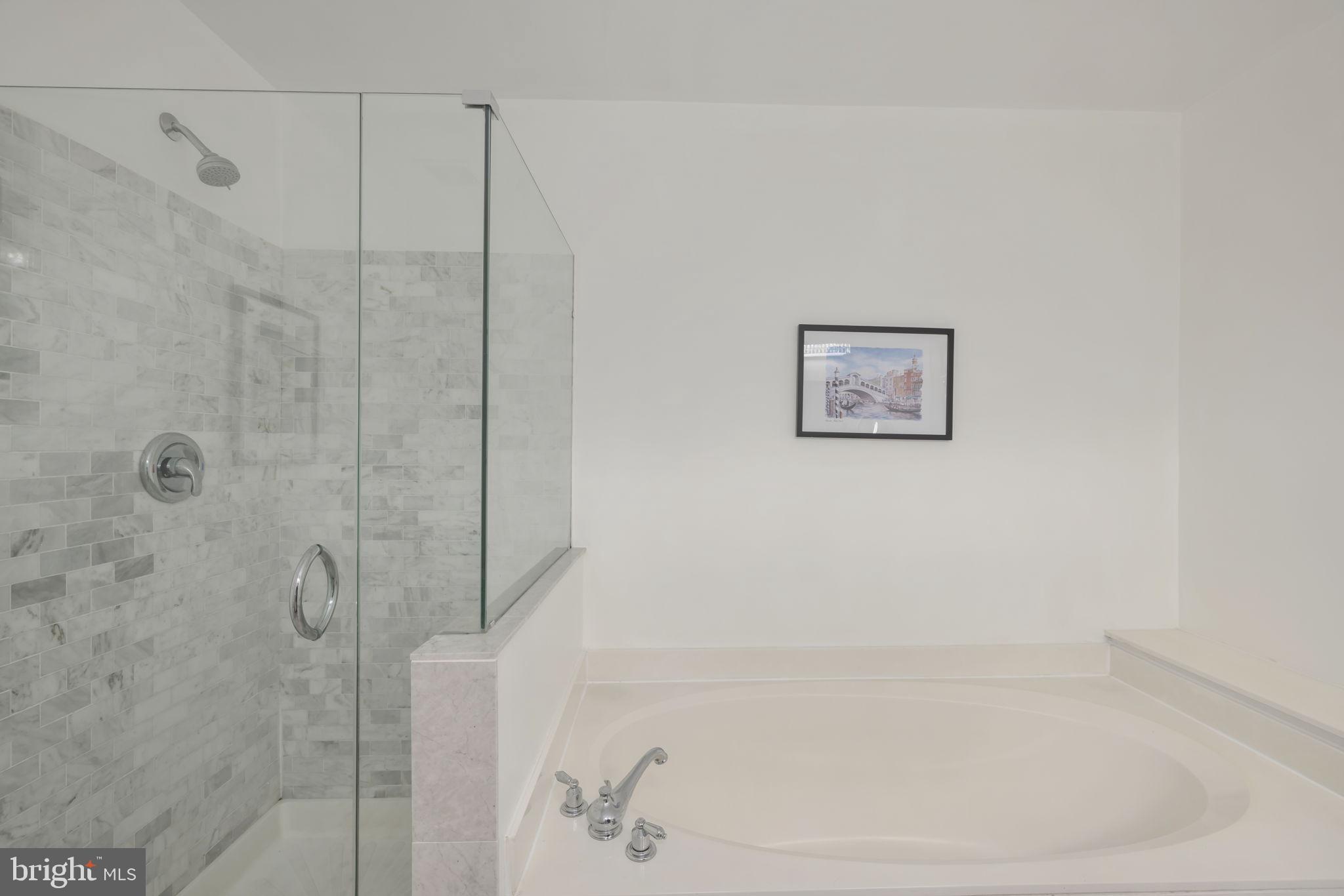 ISLAND CREEK - Residential