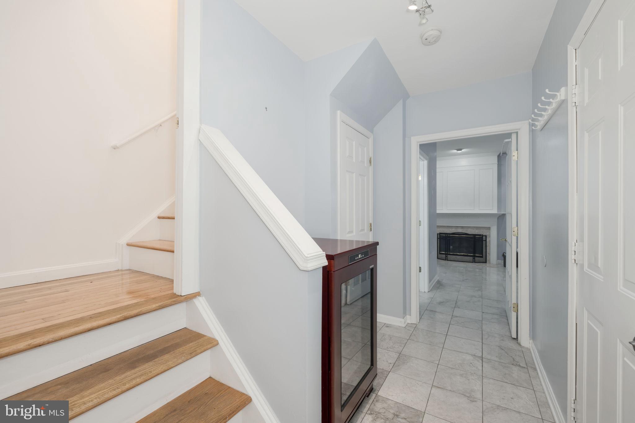 ISLAND CREEK - Residential