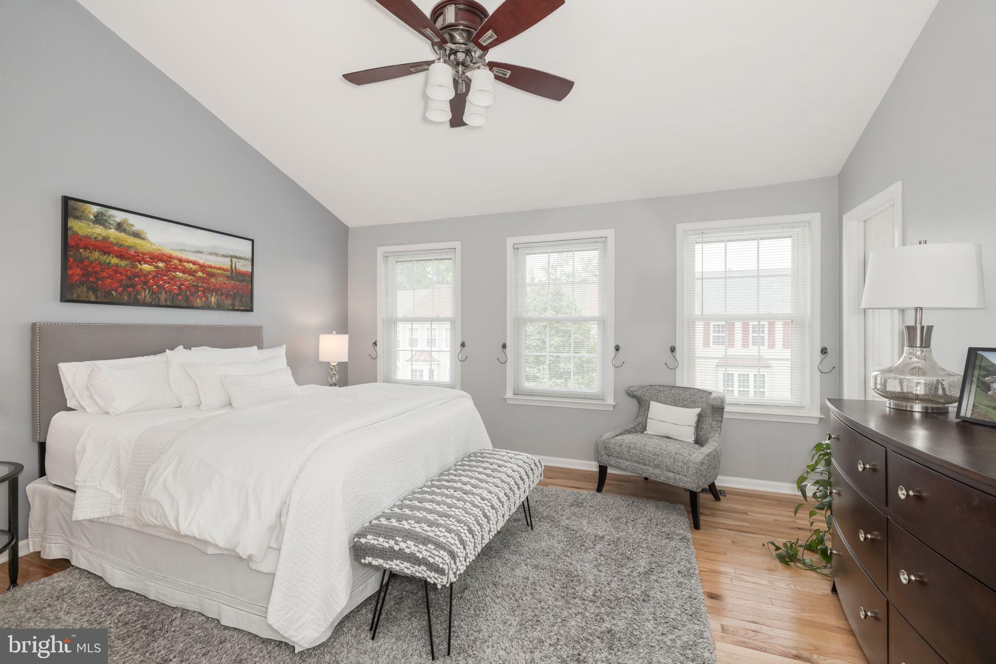 ISLAND CREEK - Residential