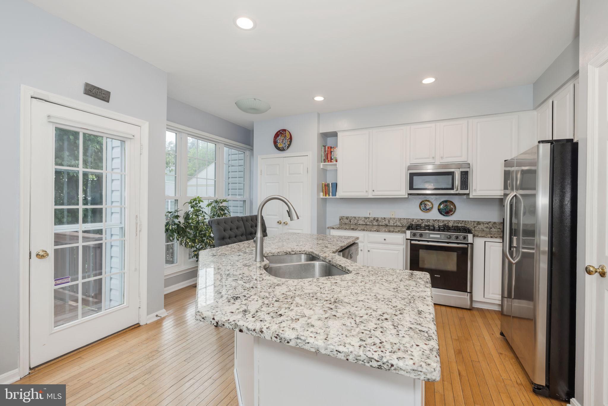 ISLAND CREEK - Residential