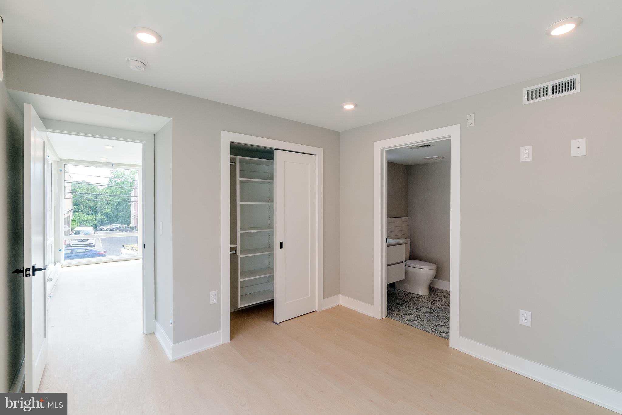 6604 RIDGE AVENUE 305