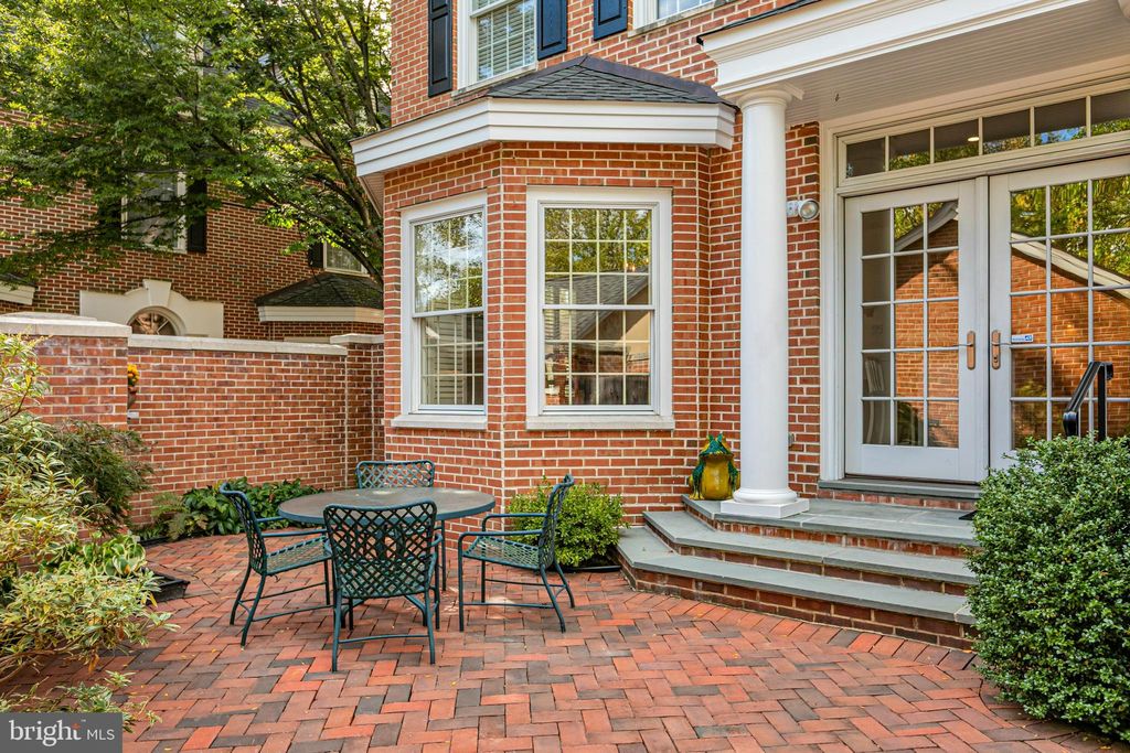 Photo of 8 Governors Lane, PRINCETON, NJ 08540 (MLS # NJME2067170)