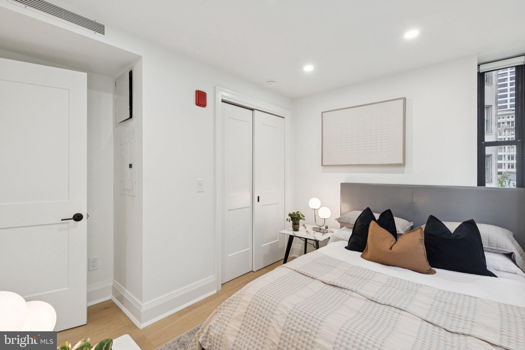 RITTENHOUSE SQUARE - Residential Lease