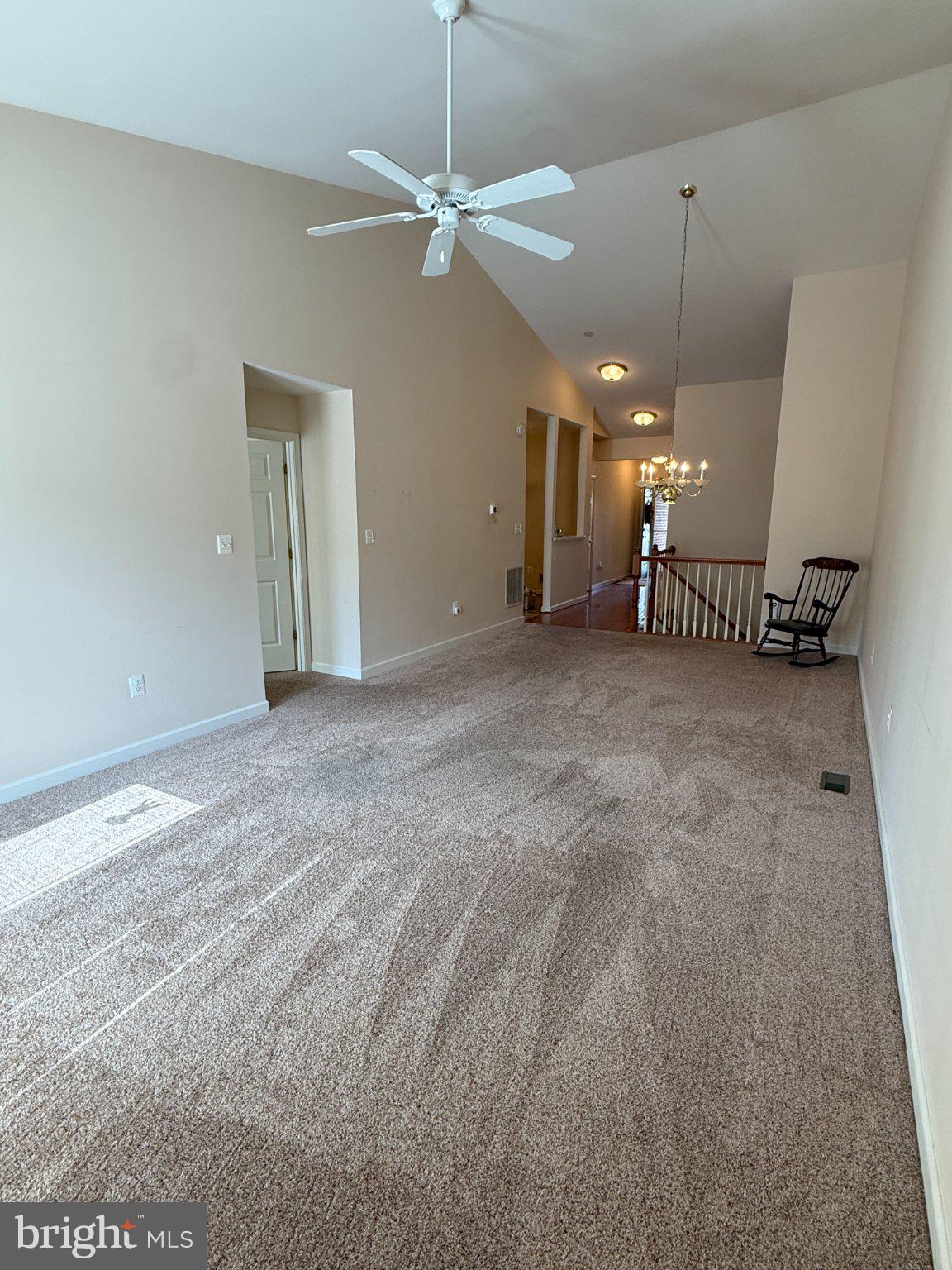 233 N VIEW CIRCLE
