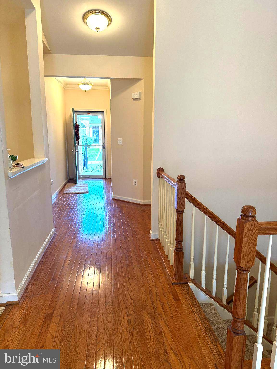 233 N VIEW CIRCLE