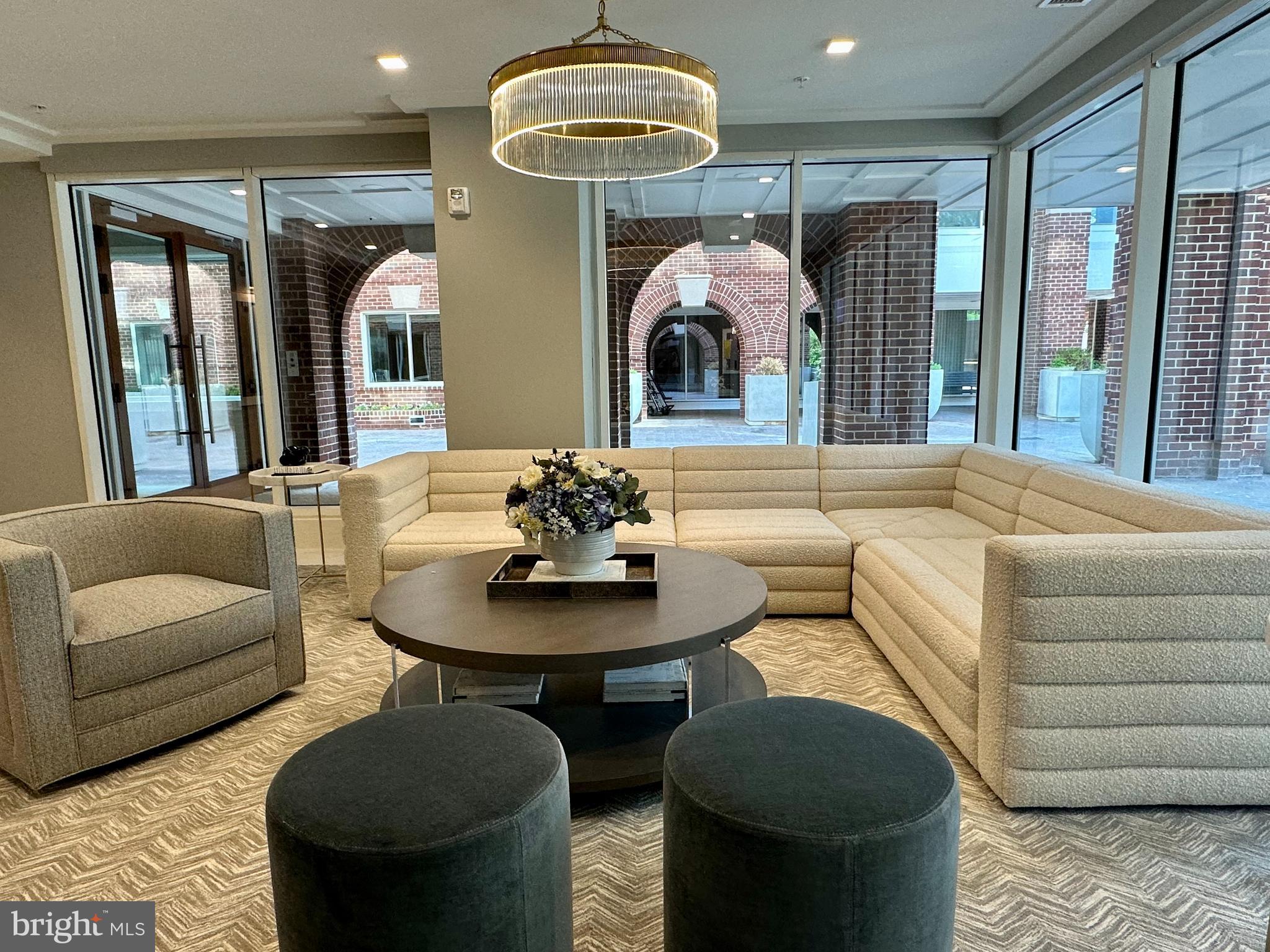 OLD TOWN NORTH - Residential