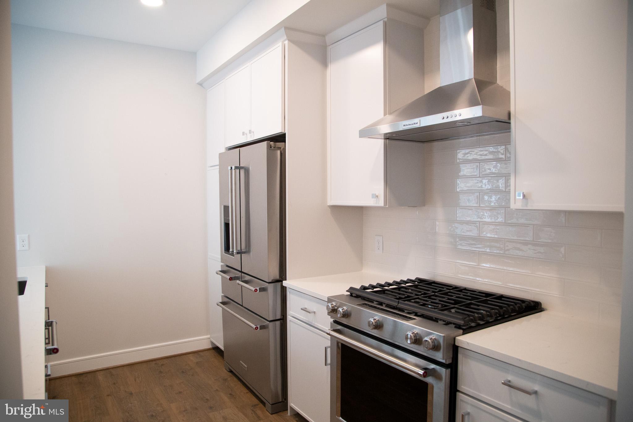 OLD TOWN NORTH - Residential