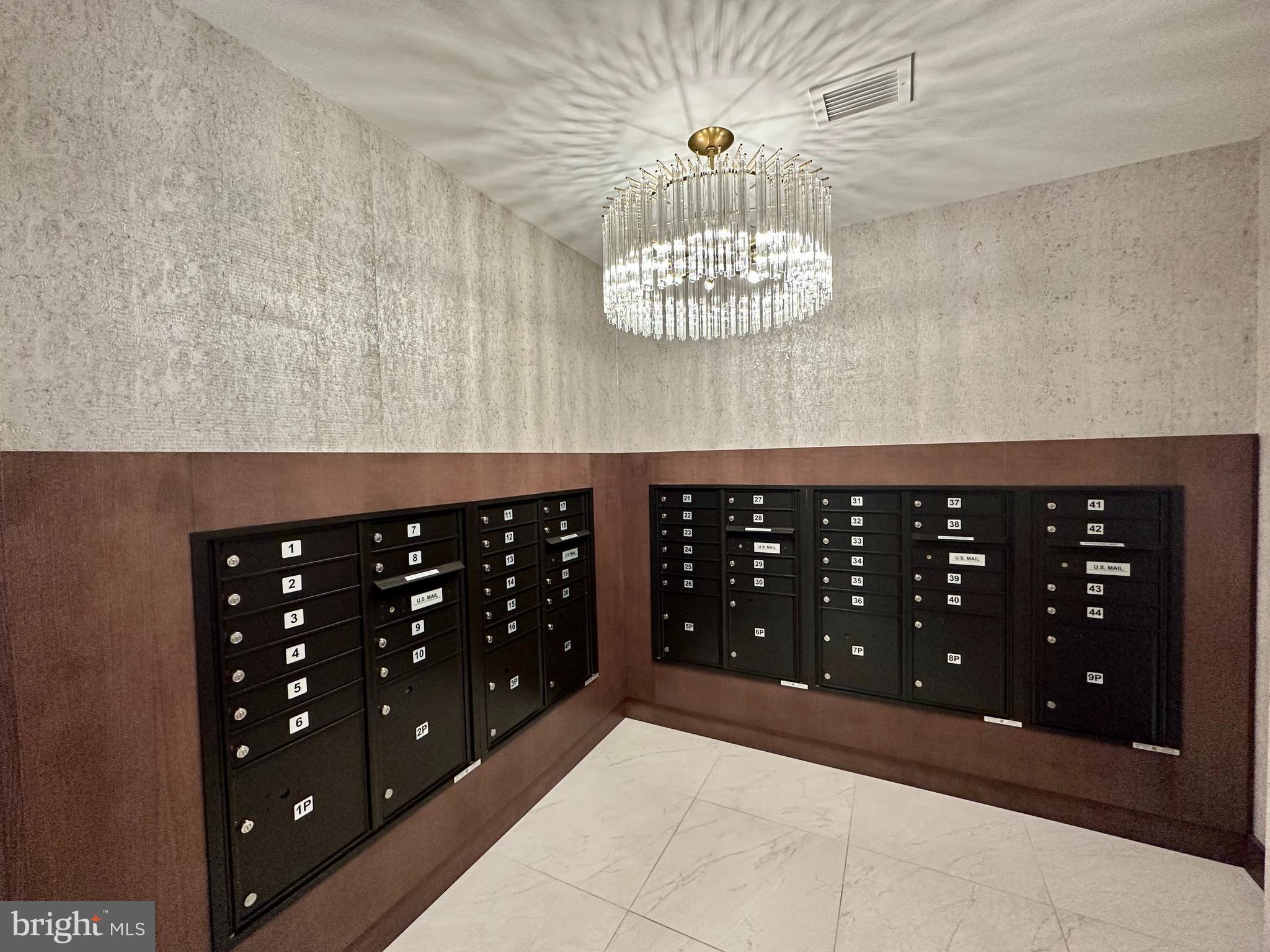 OLD TOWN NORTH - Residential