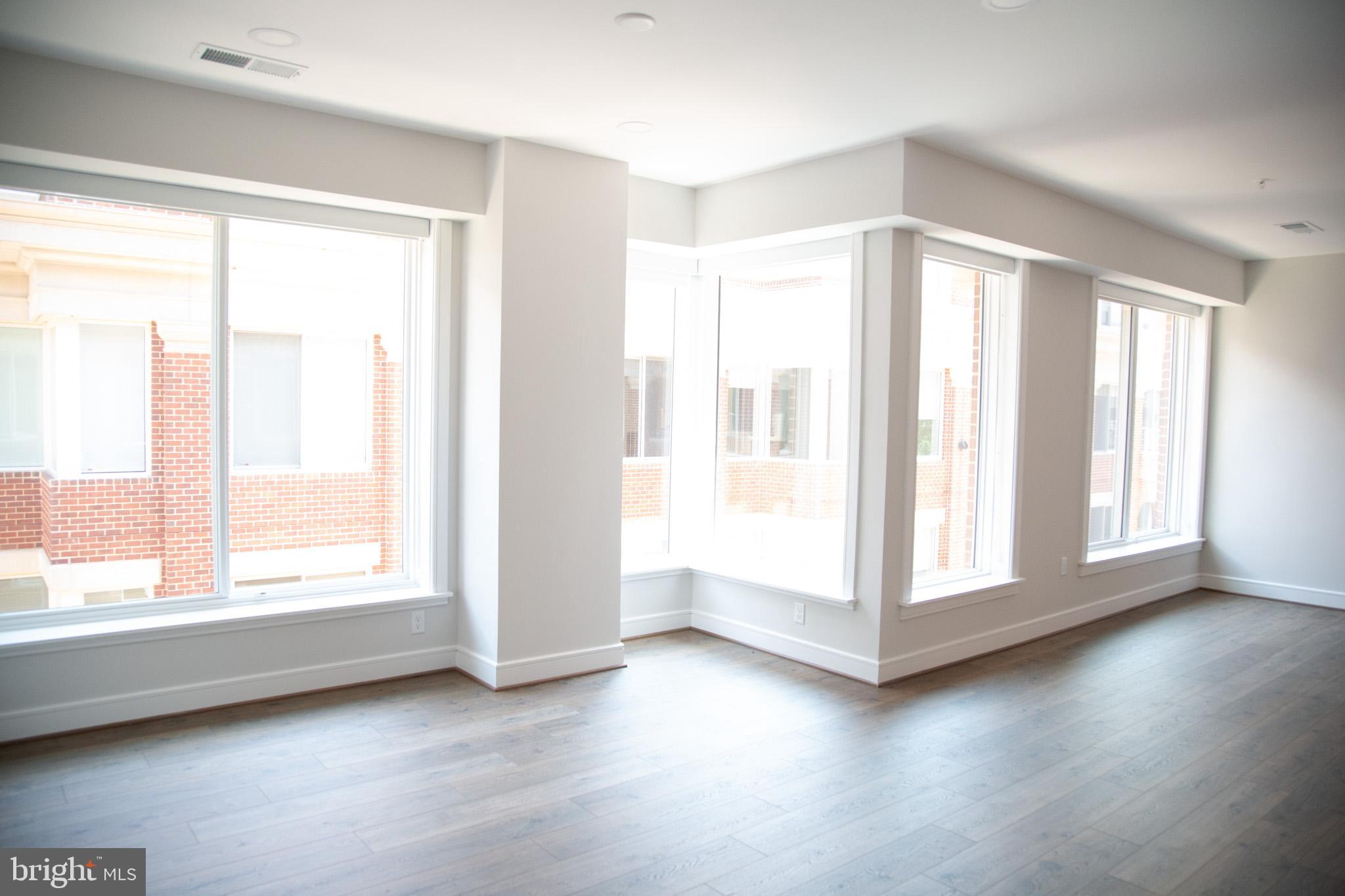 OLD TOWN NORTH - Residential