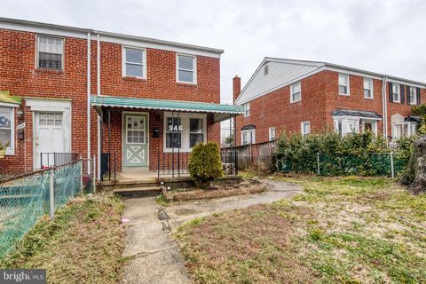 Photo of 946 Middlesex Road, ESSEX, MD 21221 (MLS # MDBC2153992)