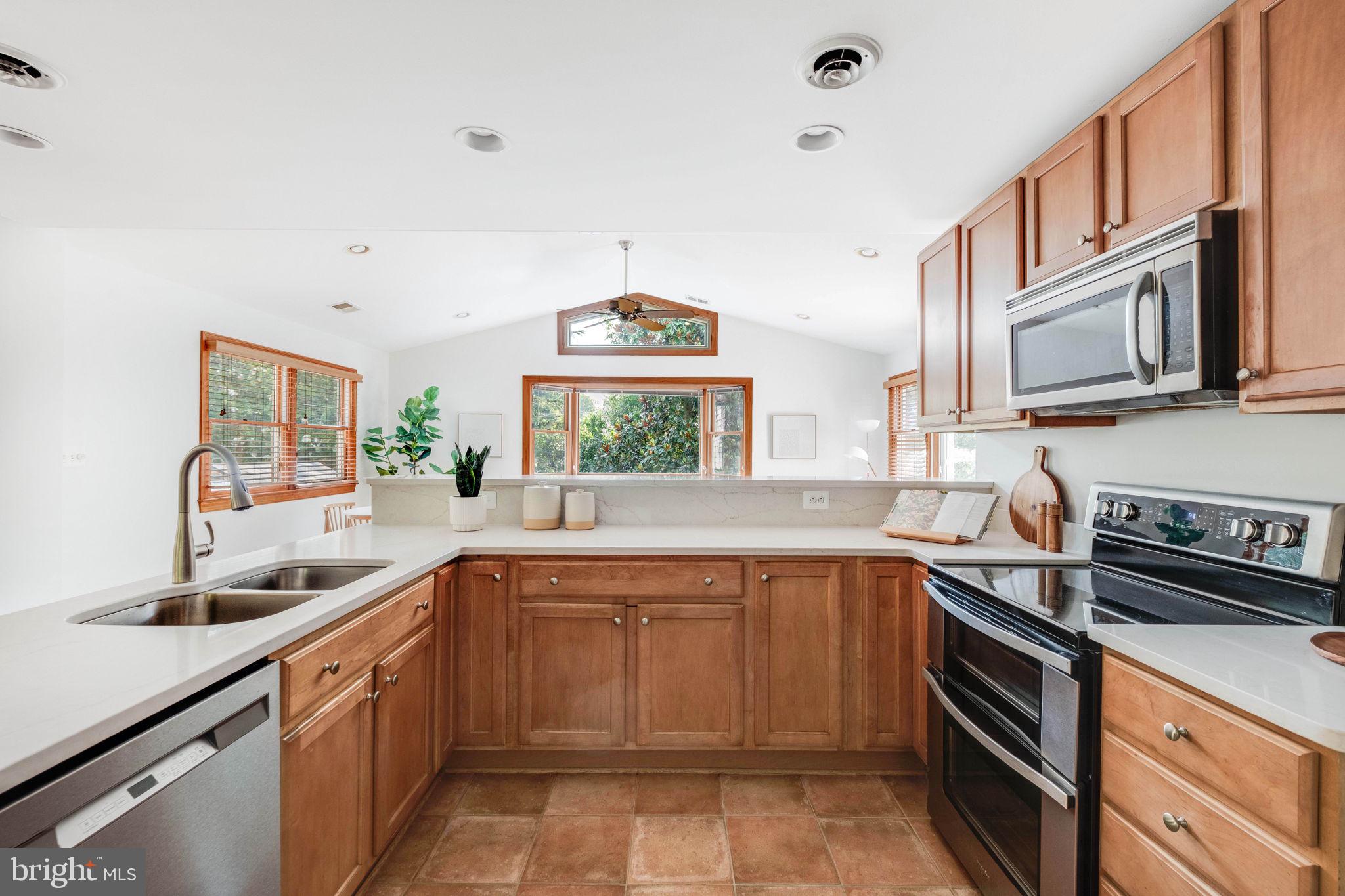 BROOKLAND ESTATES - Residential