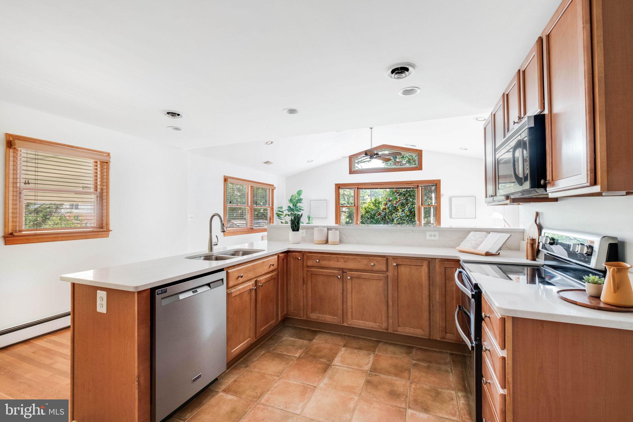 BROOKLAND ESTATES - Residential