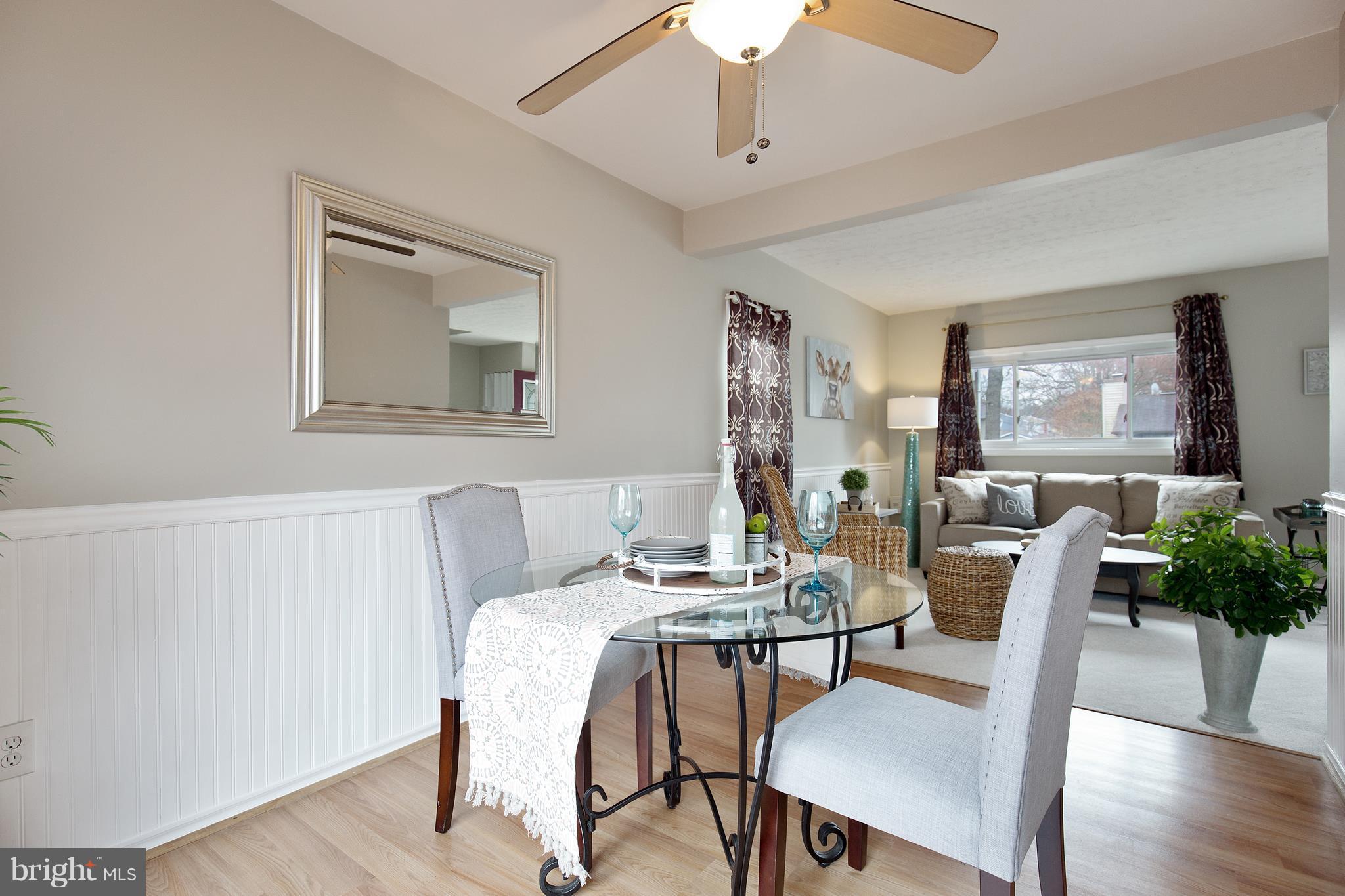 WOODLAND BEACH - Residential